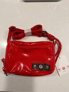 Lululemon Team Canada Future Legacy Easy Access Ripstop Bag 1.5L